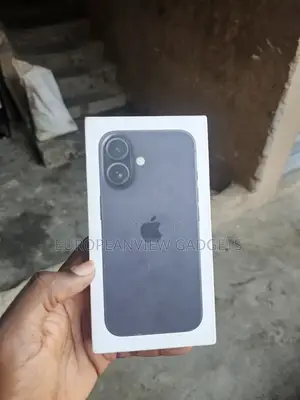 New Apple iPhone 16 128 GB Black