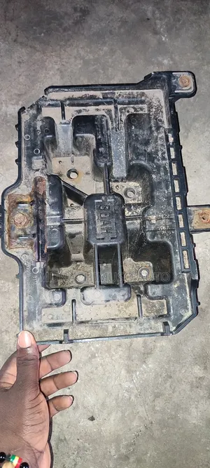 Battery Sitting Kia Sorento 2018