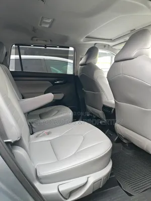 Toyota Highlander XLE 2021