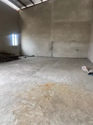 Warehouse to Let in Surulere