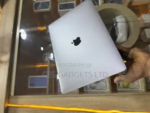 Laptop Apple MacBook Pro 2019 16GB Intel Core i7 SSD 512GB