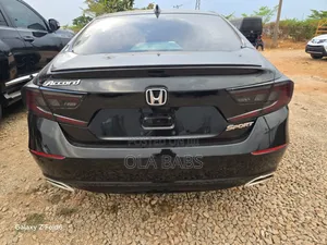 Honda Accord Touring 2.0T 2020 Black