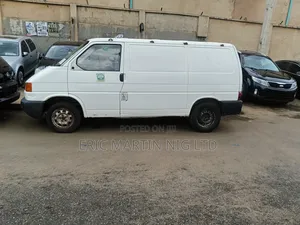Volkswagen Transporter 2005 White