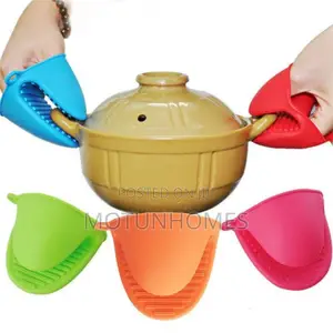 Silicone Pot Holders or Oven Mitts