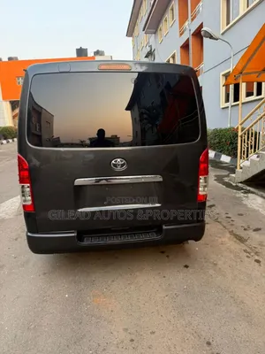 Toyota HiAce 2015 Grey