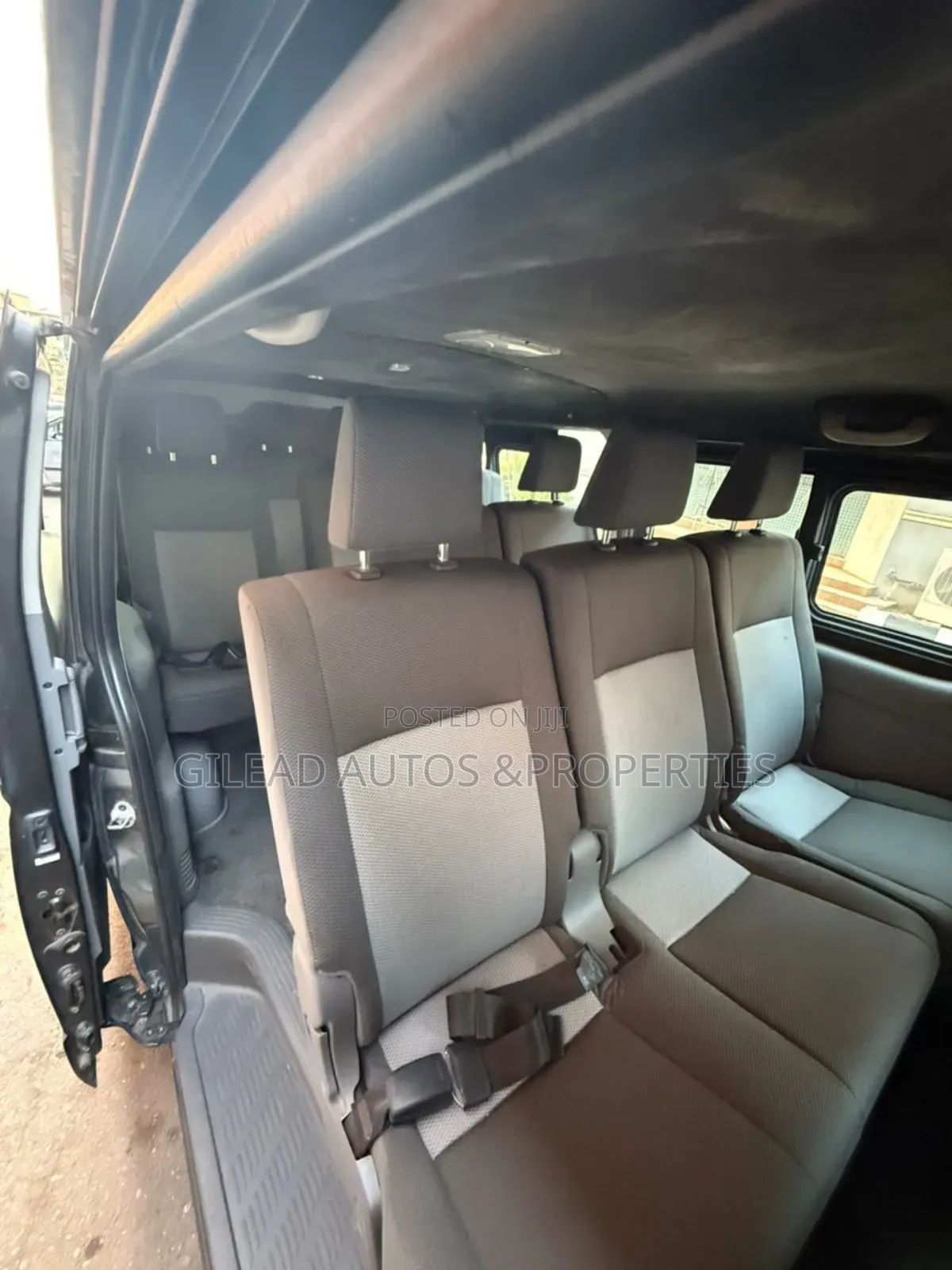 Toyota HiAce 2015 Grey