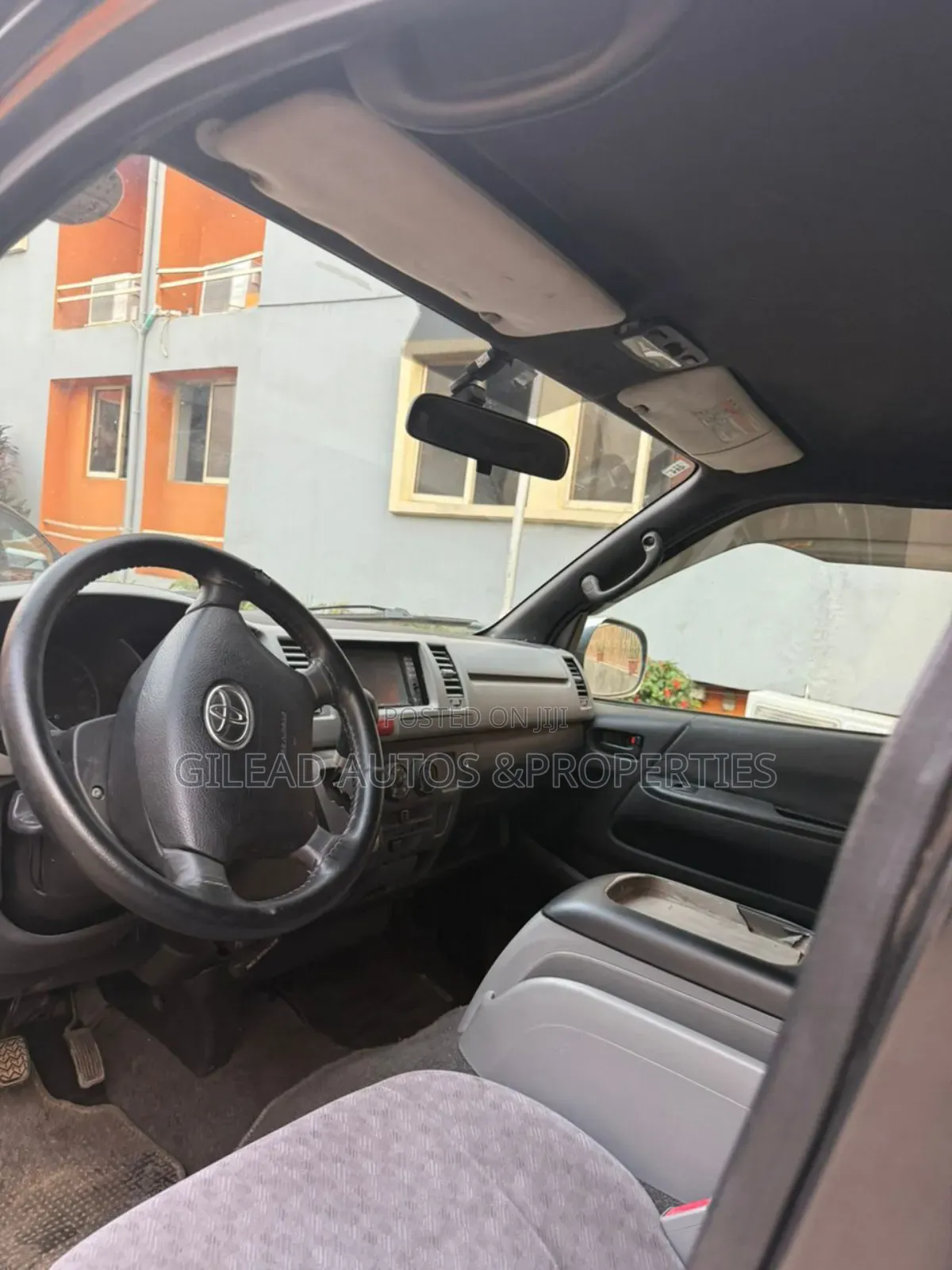 Toyota HiAce 2015 Grey
