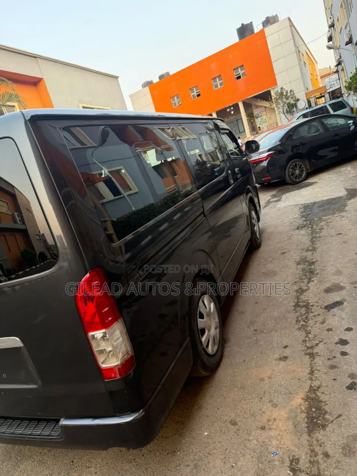 Toyota HiAce 2015 Grey