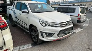 Toyota Hilux 2019 White
