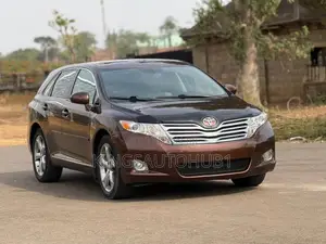 Toyota Venza V6 AWD 2010 Brown