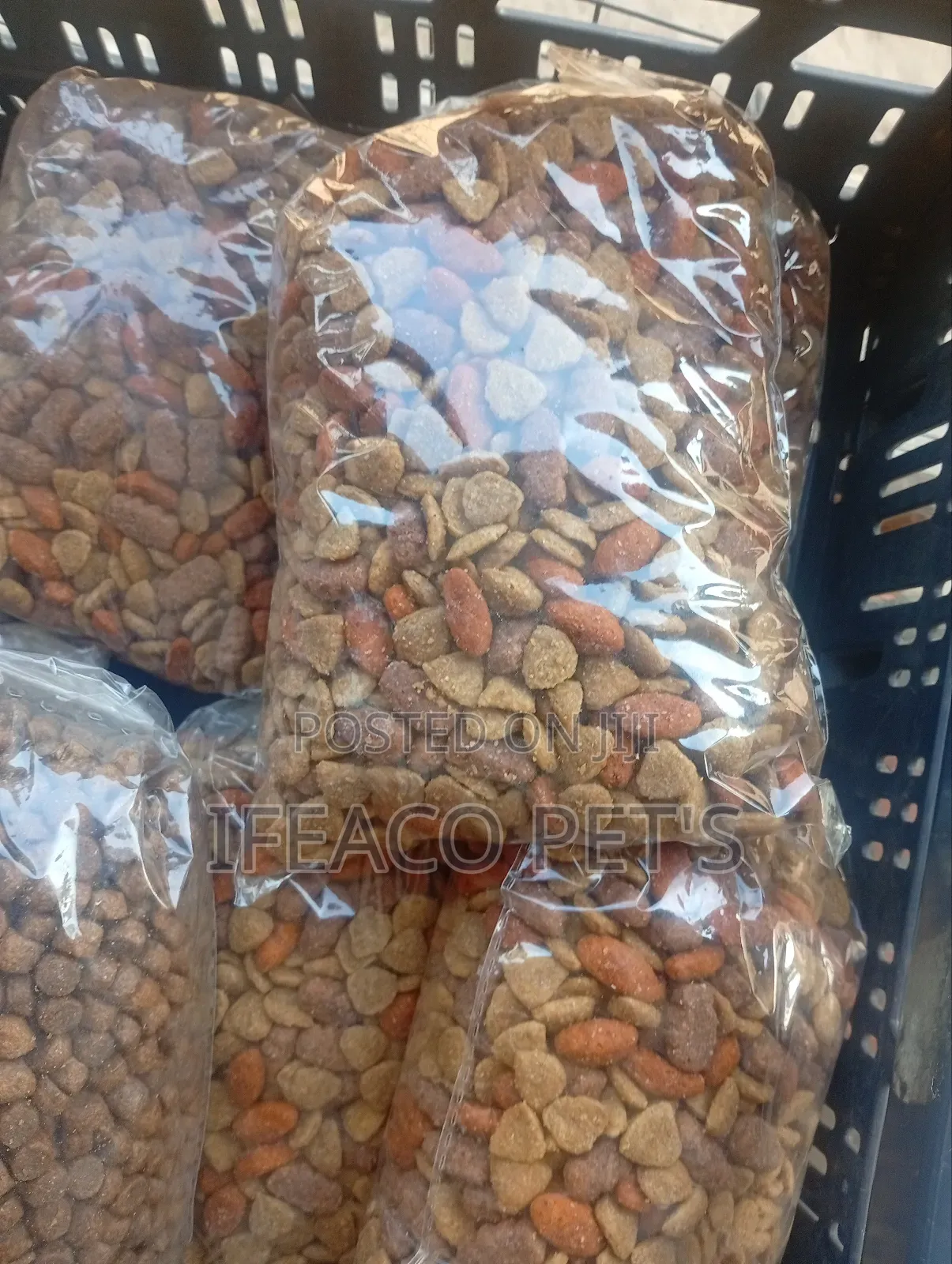 Dog Chow Dispense