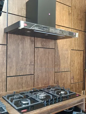 Auto 90cm Hand Wave/Voice Command Heat Extractor and 5 Burner Gas Hob.