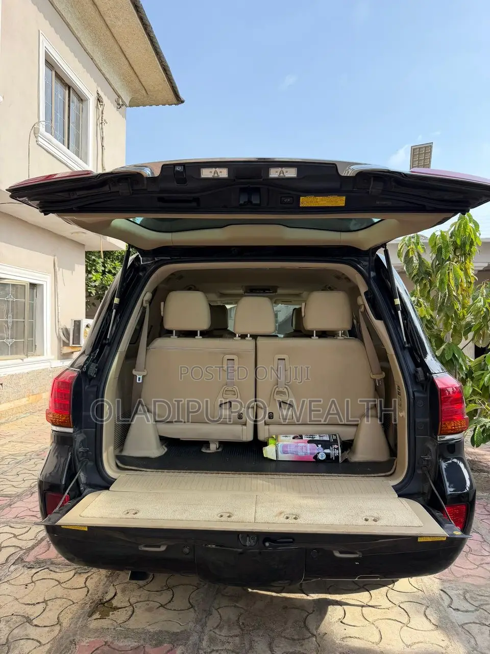 Lexus LX 570 2010 Black