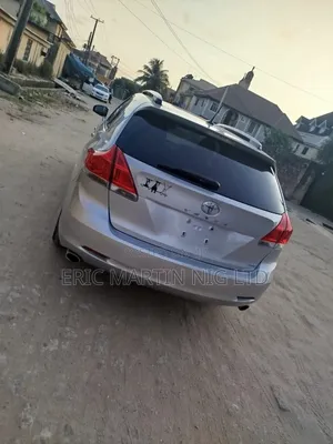 Toyota Venza 2011 Silver