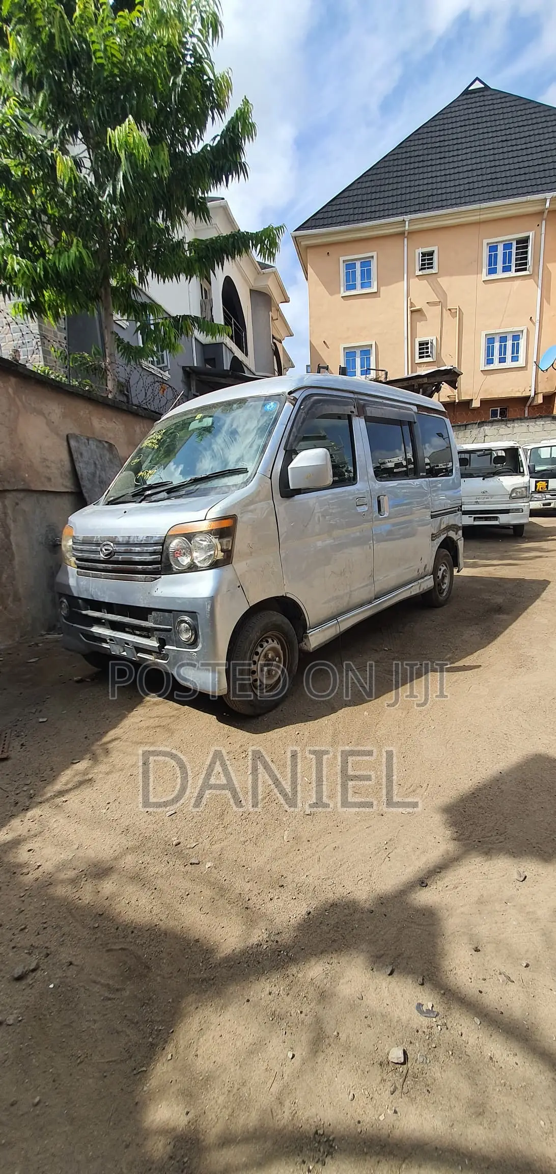 Daihatsu Hijet 2014 Silver