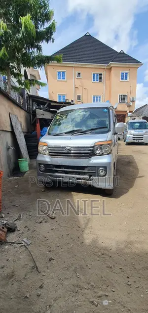 Daihatsu Hijet 2014 Silver