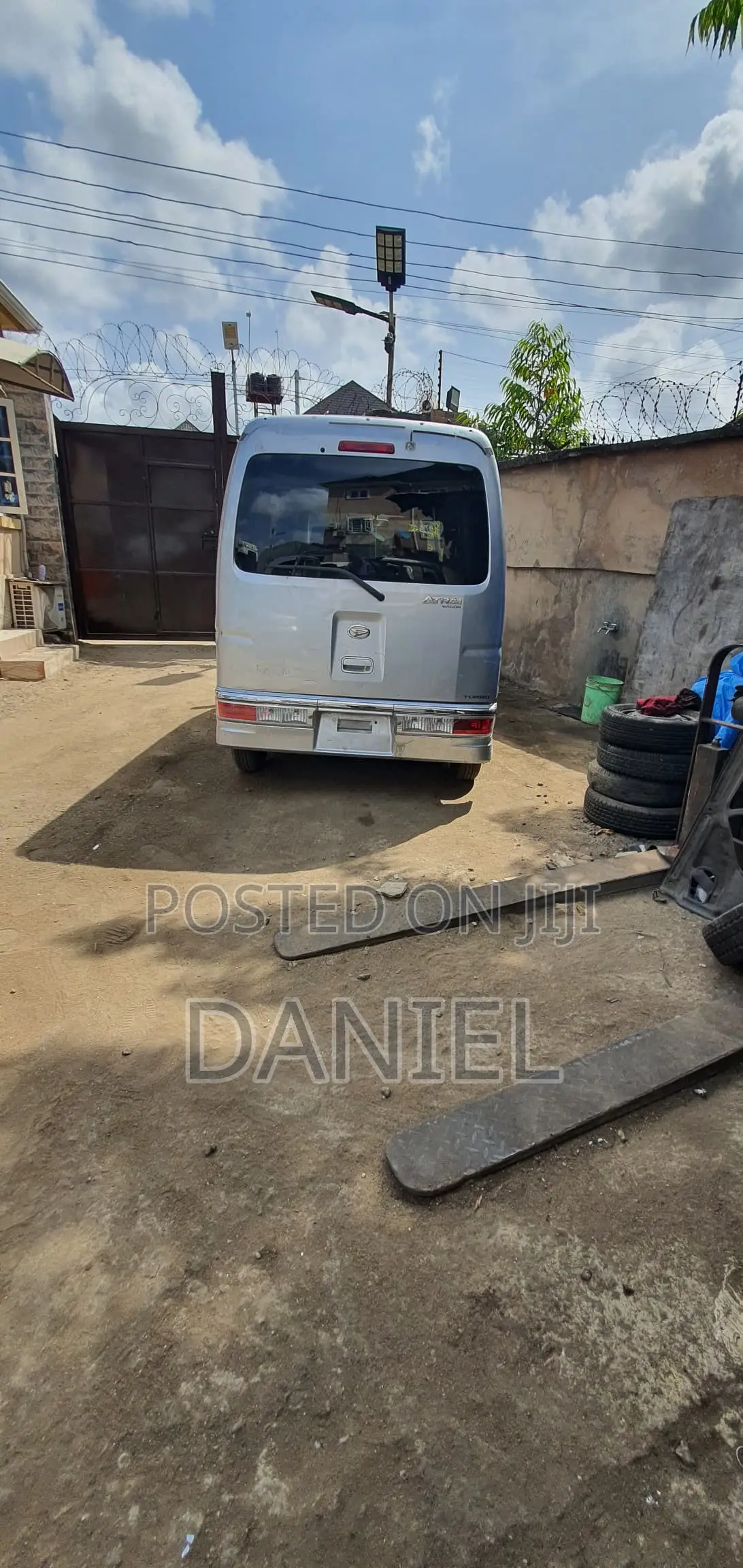Daihatsu Hijet 2014 Silver