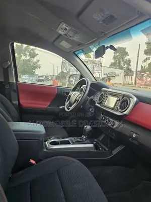 Toyota Tacoma 2017 Red