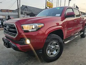 Toyota Tacoma 2017 Red