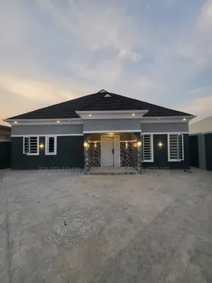 3bdrm Bungalow in Success Estate for sale