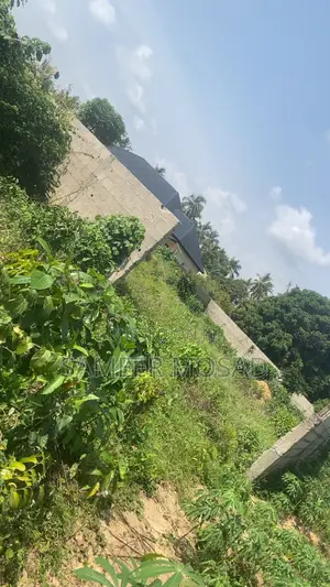 4plots of Dry Land for Sale
