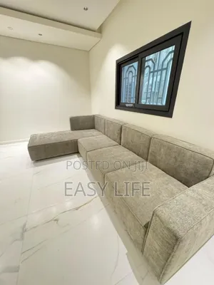 L Shape Chair 0023