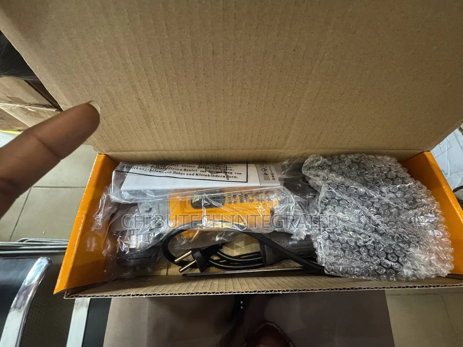 Ingco 710w Angle Grinder