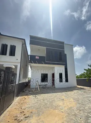 5bdrm Duplex in Orchid, Chevron for sale