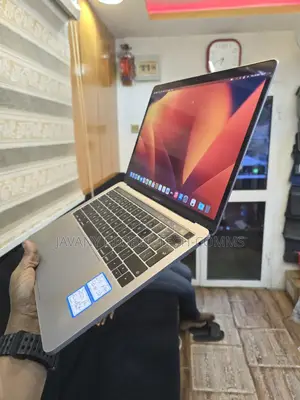 Laptop Apple MacBook Pro 2020 16GB Intel Core i5 SSD 512GB