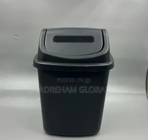 Plastic Waste Bin With Cover