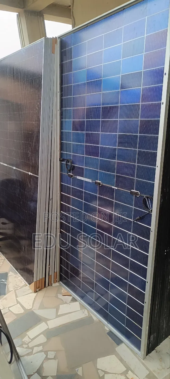 Solar Panel. 600w Jinko