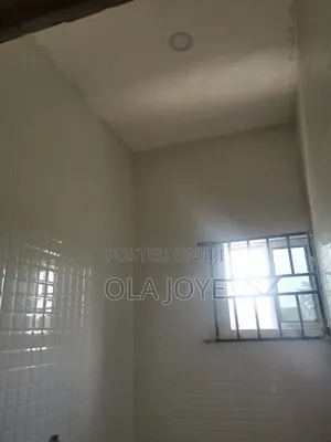 1bdrm Apartment in Epe for rent