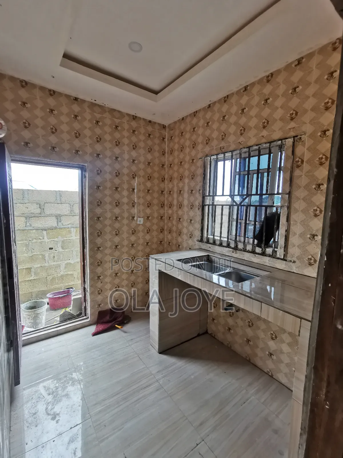 1bdrm Apartment in Epe for rent