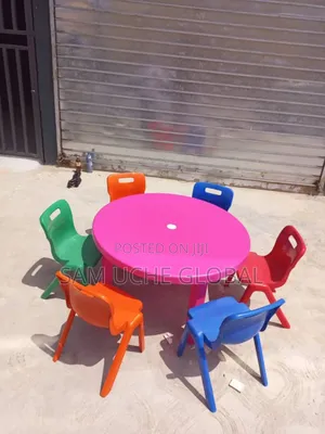 Plastic Table and 6 Chairs