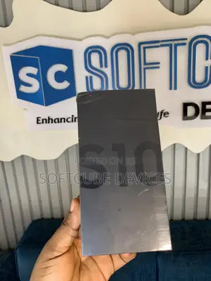 New Samsung Galaxy S10 128 GB Black