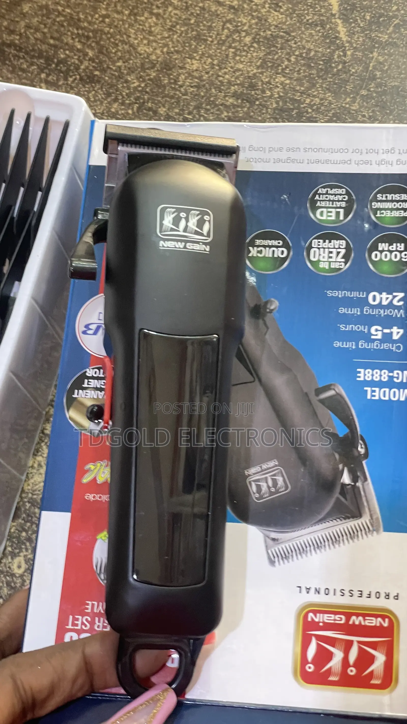 Kiki Cordless Rechable Hair Clipper