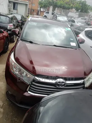 Toyota Highlander XLE V6 4x4 (3.5L 6cyl 6A) 2016 Burgundy