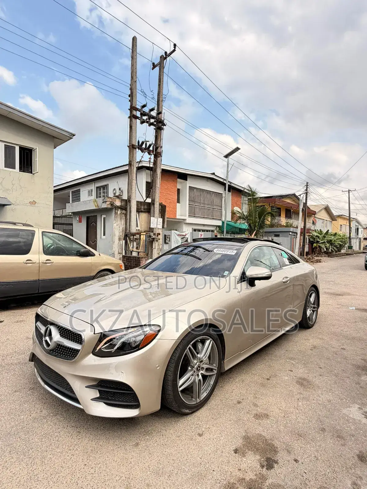 Mercedes-Benz E400 2018 Gold