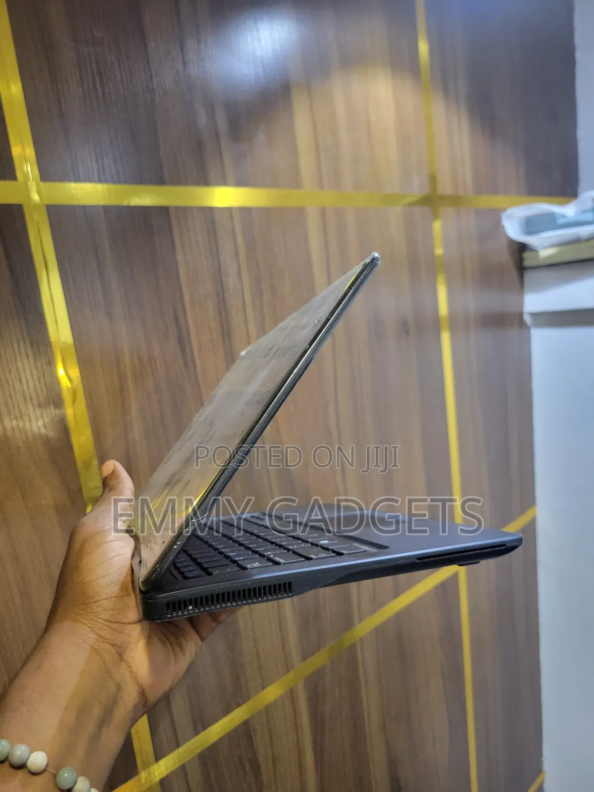 Laptop Dell Latitude 12 E7250 8GB Intel Core i5 SSD 256GB