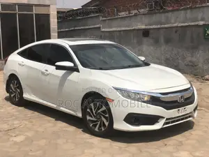 Honda Civic 2016 White