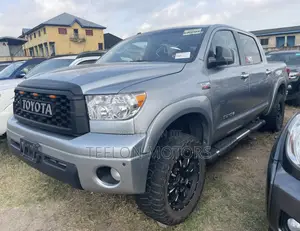 Toyota Tundra CrewMax 4x4 5.7L V8 2013 Silver