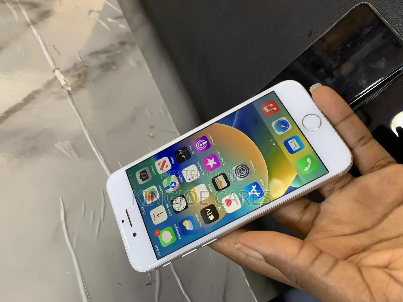 Apple iPhone 8 256 GB White