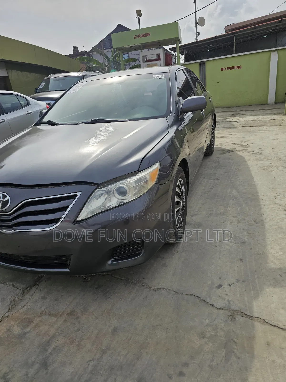 Toyota Camry 2011 Gray