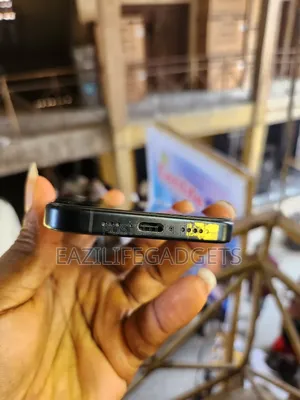 New Apple iPhone 15 Pro 128 GB Black