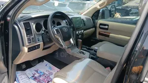 Toyota Sequoia Platinum 4x4 2018 Black