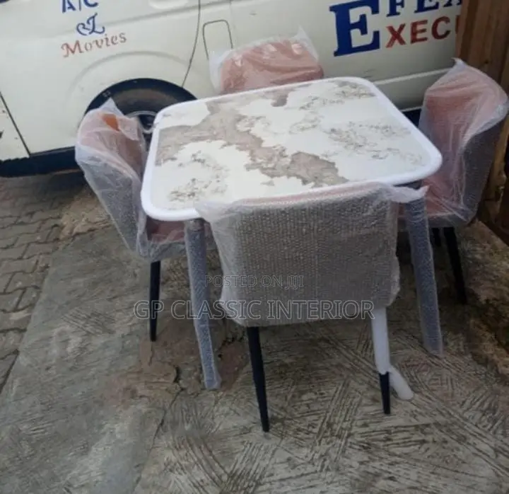 Dinning Set by 4