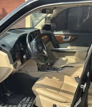 Mercedes-Benz GLK-Class 2010 Black