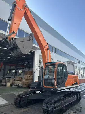 Develon Crawler Excavator