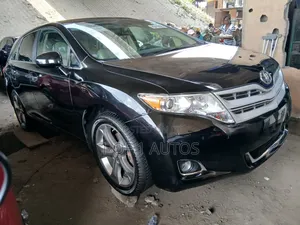 Toyota Venza XLE 2011 Black