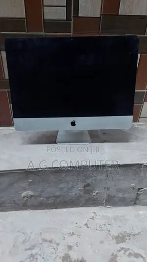 Desktop Computer Apple iMac 8GB Intel Core i5 HDD 1T